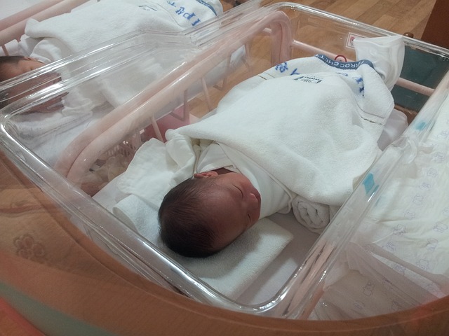 newborn-baby-2067983_640.jpg